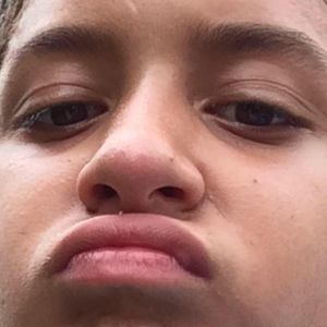 Meet your Posher, Devin